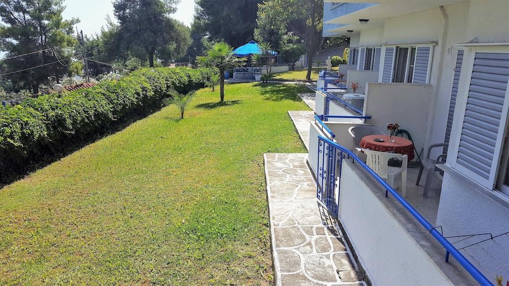 Roditsa Patritsia Apartments Πολύχρονο Εξωτερικό φωτογραφία